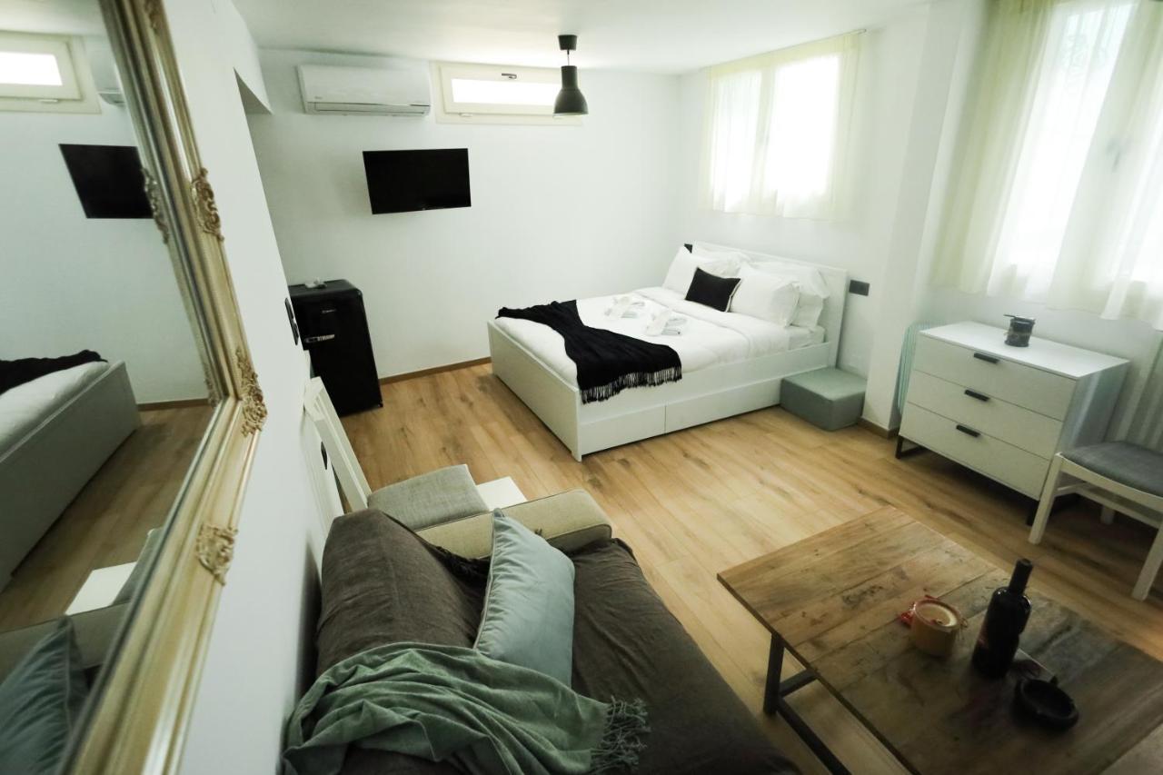 Menta Piperita Apartment Heraklion  Ngoại thất bức ảnh